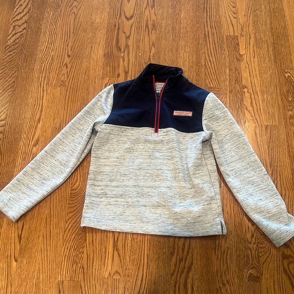 Boys Vineyard Vines Shep shirt size S. Navy and grey